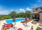 Villa Stupenda zur Alleinnutzung mit 50m2 grossem Pool